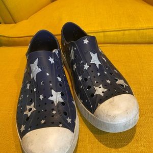 Native shoes size 8man 10 women